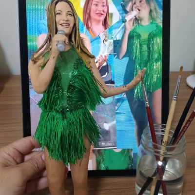 figura personalizada cantante